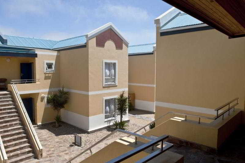 Protea Hotel By Marriott Walvis Bay Indongo Exterior foto